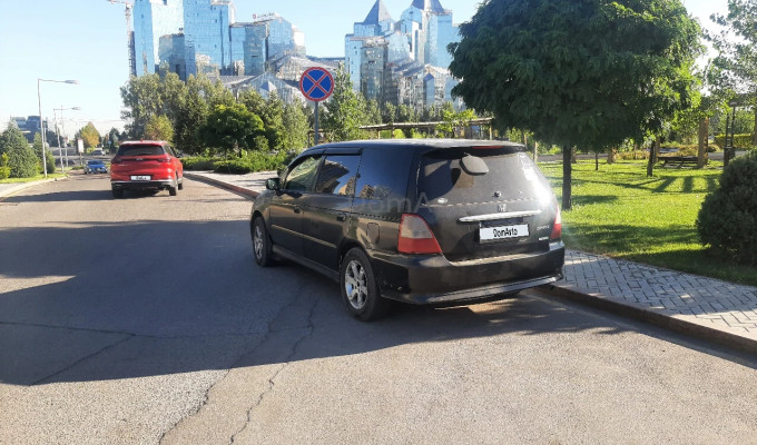 Honda Odyssey 2000 года