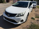 Toyota Avensis 2012 года