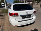 Toyota Avensis 2012 года