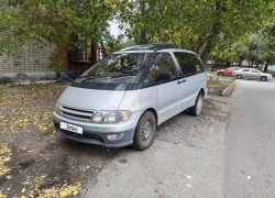 Toyota Estima Lucida 1996 года