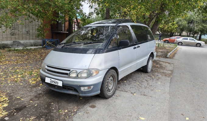 Toyota Estima Lucida 1996 года