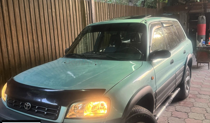Toyota RAV4 1995 года