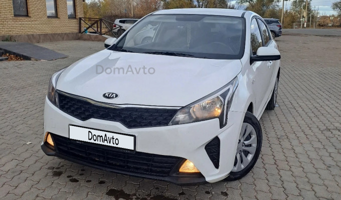 Kia Rio 2021 года