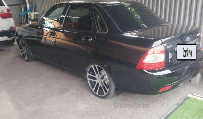 ВАЗ (Lada) Priora 2014 года