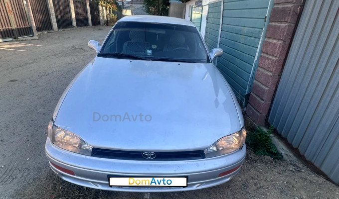 Toyota Camry 1992 года