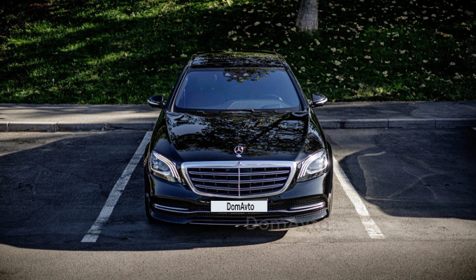 Mercedes-Benz S-Класс 2017 года