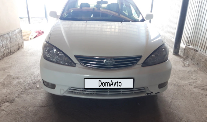 Toyota Camry 2005 года