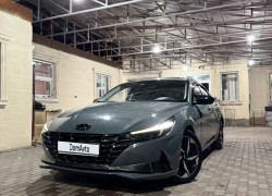 Hyundai Elantra 2023 года