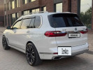 BMW X7 2020 года