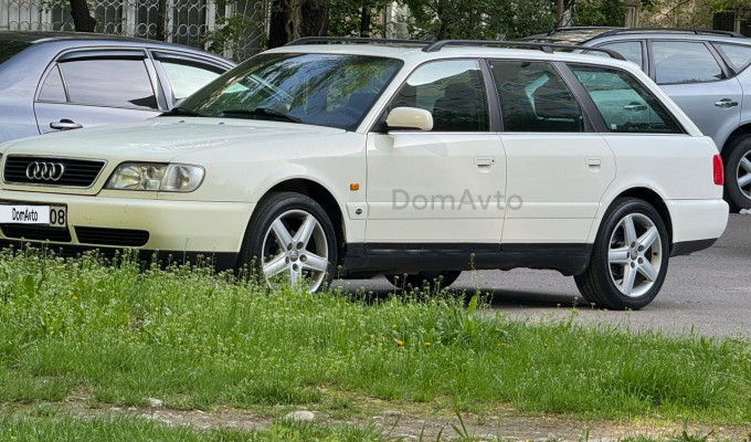 Audi 100 1993 года