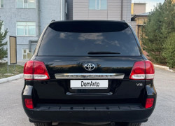 Toyota Land Cruiser 2011 года