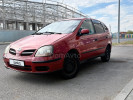 Nissan Almera Tino 2001 года