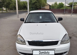 ВАЗ (Lada) Priora 2010 года