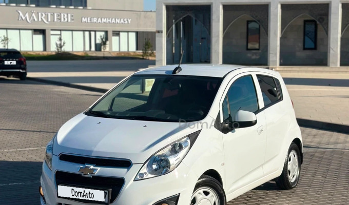Chevrolet Spark 2021 года