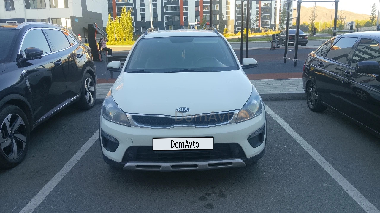 Kia Rio X-Line, 2020