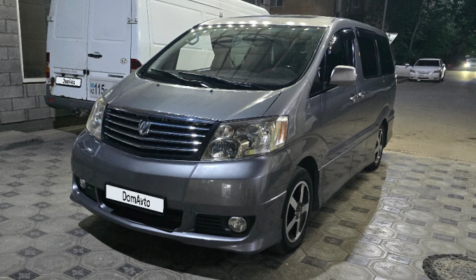 Toyota Alphard 2004 года