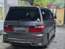Toyota Alphard 2004 года