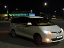 Toyota Estima 2009 года