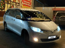 Toyota Estima 2009 года