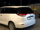 Toyota Estima 2009 года