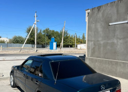 Mercedes-Benz E-Класс 1994 года