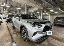 Toyota Highlander 2022 года