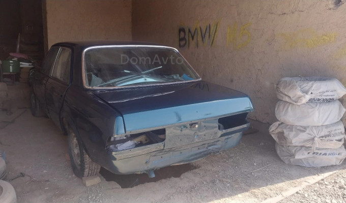 Mercedes-Benz E-Класс 1982 года