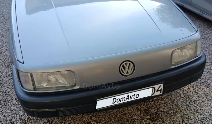 Volkswagen Passat 1993 года