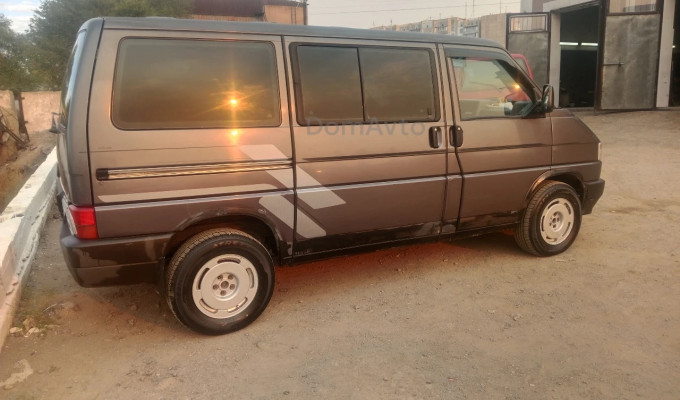 Volkswagen Multivan 1993 года