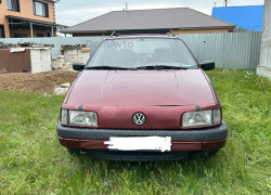 Volkswagen Passat 1992 года