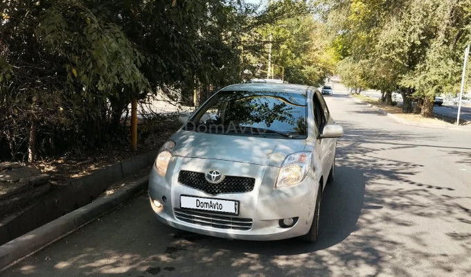 Toyota Yaris 2007 года