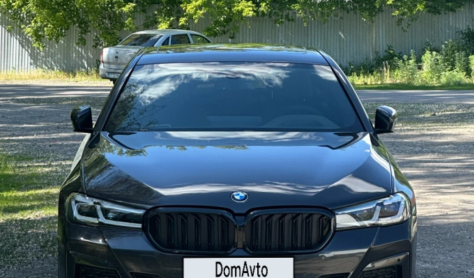 BMW 5 серия 2022 года
