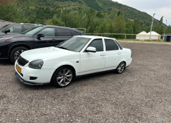 ВАЗ (Lada) Priora 2014 года
