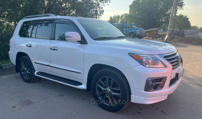 Lexus LX 2015 года