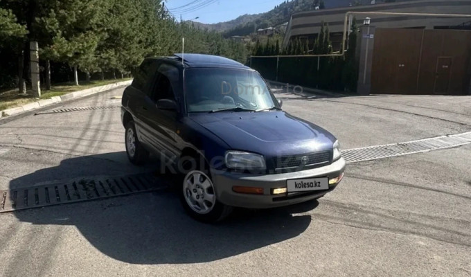 Toyota RAV4 1995 года