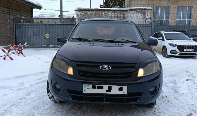 ВАЗ (Lada) Granta 2012 года