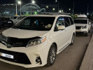 Toyota Sienna 2015 года