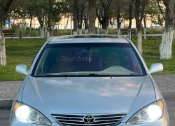 Toyota Camry 2005 года