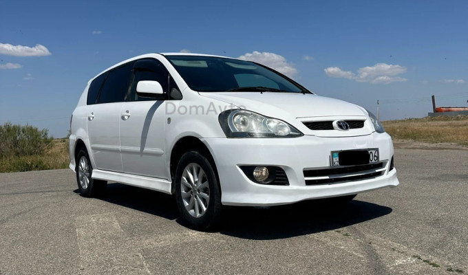 Toyota Ipsum 2004 года