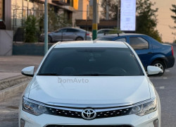 Toyota Camry 2018 года