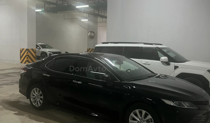 Toyota Camry 2020 года