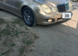 Mercedes-Benz E-Класс 2004 года