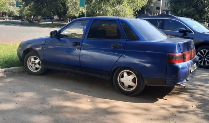 ВАЗ (Lada) 2110 2002 года