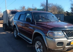 Mitsubishi Montero Sport 2000 года