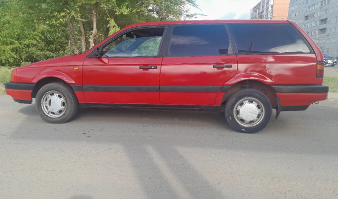 Volkswagen Passat 1990 года