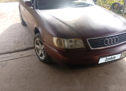 Audi 100 1993 года