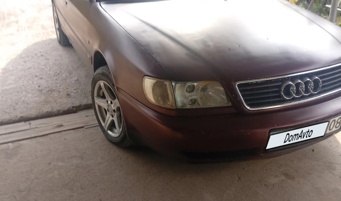 Audi 100 1993 года