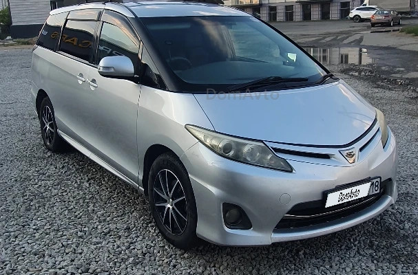 Toyota Estima 2008 года