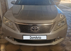 Toyota Camry 2012 года
