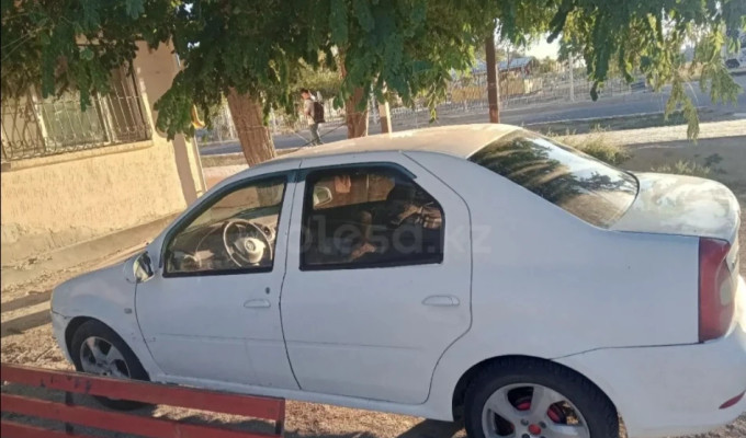 Renault Logan 2011 года